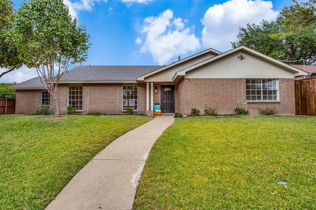 6623 Town Bluff Dr, Dallas, TX 75248