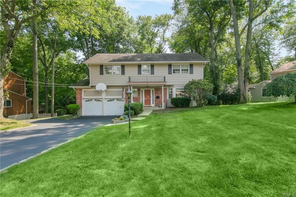 221 Country Ridge Dr, Rye Brook, NY 4 Bed, 4 Bath SingleFamily Home