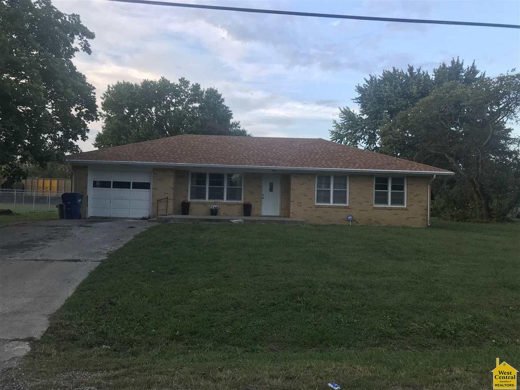 306 E Washington St, Smithton, MO 65350 Trulia