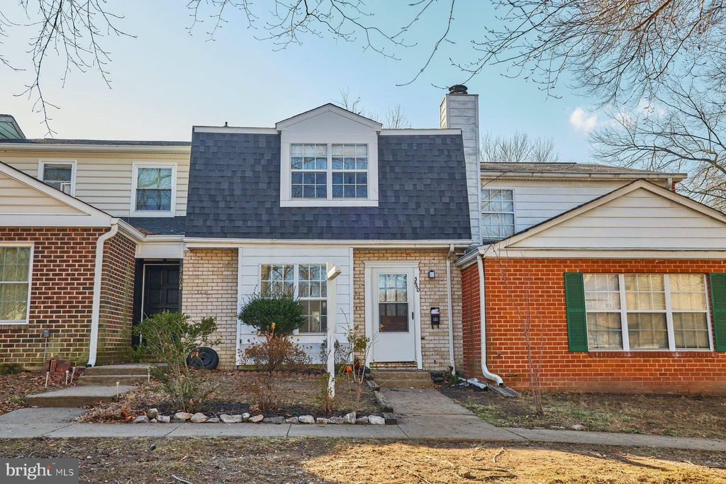 3660 Tavern Way, Triangle, VA 22172