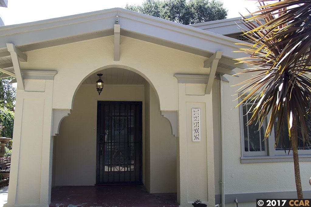 2706 Harrison St, Oakland, CA 94612