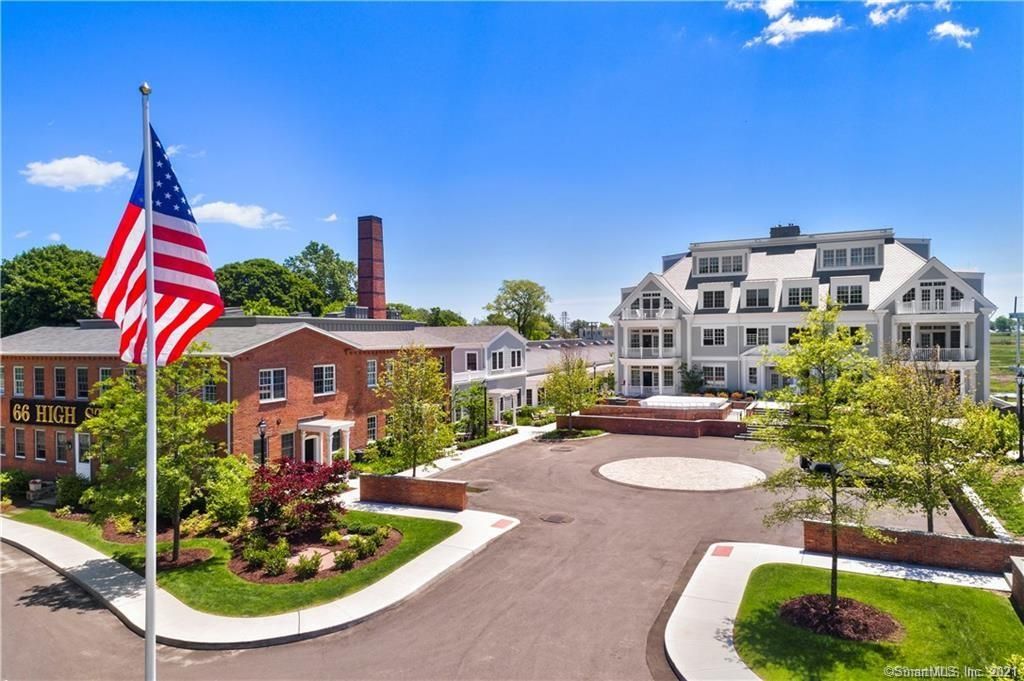 66 High St #20, Guilford, CT 06437