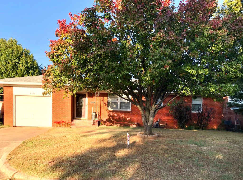 1208 Lynnwood Ave, Lindsay, OK 73052 Trulia