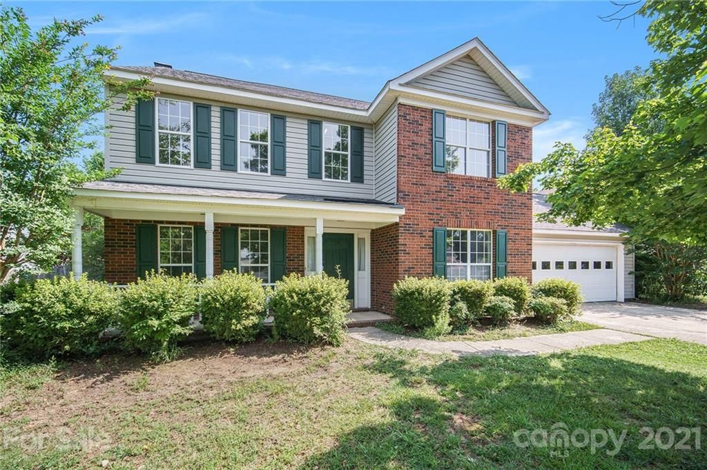 3725 Winterberry Ct NW, Concord, NC 28027