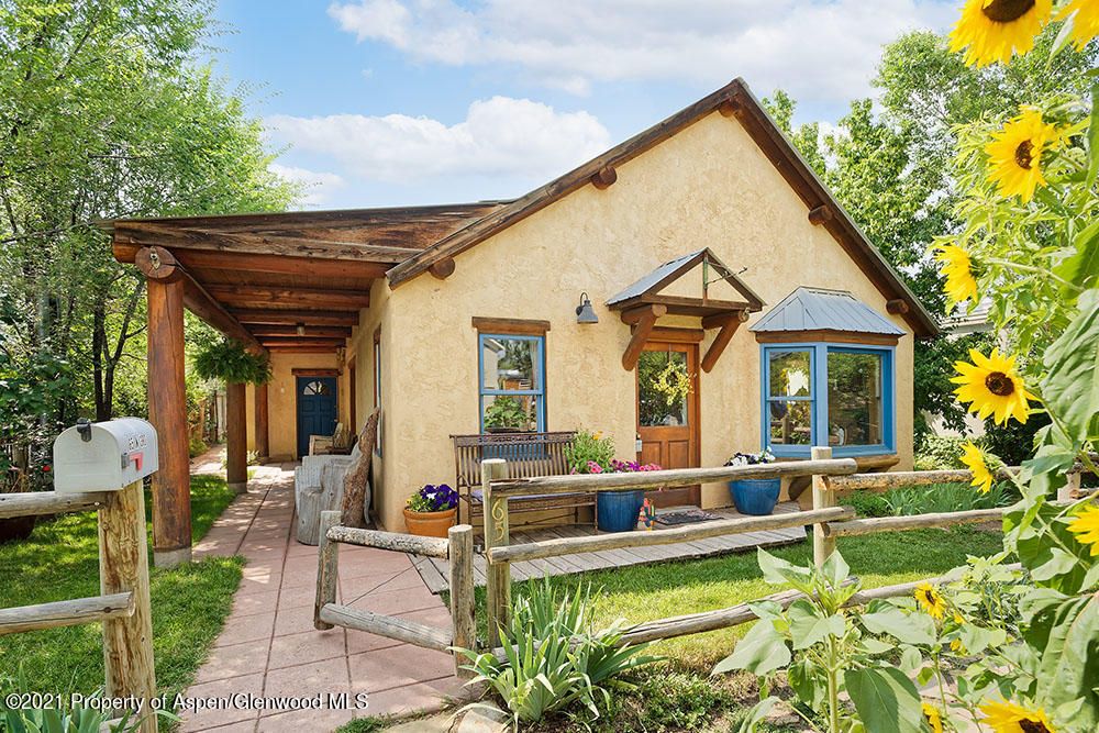65 N 3rd St, Carbondale, CO 81623