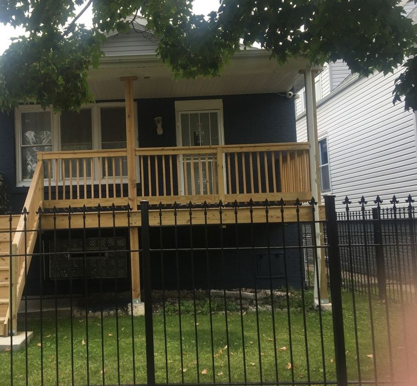 2115 W 54th Pl, Chicago, IL 60609