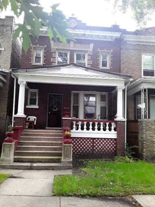 7015 S Prairie Ave, Chicago, IL 60637