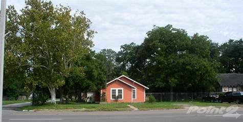 2803 Avenue F, Bay City, TX 77414