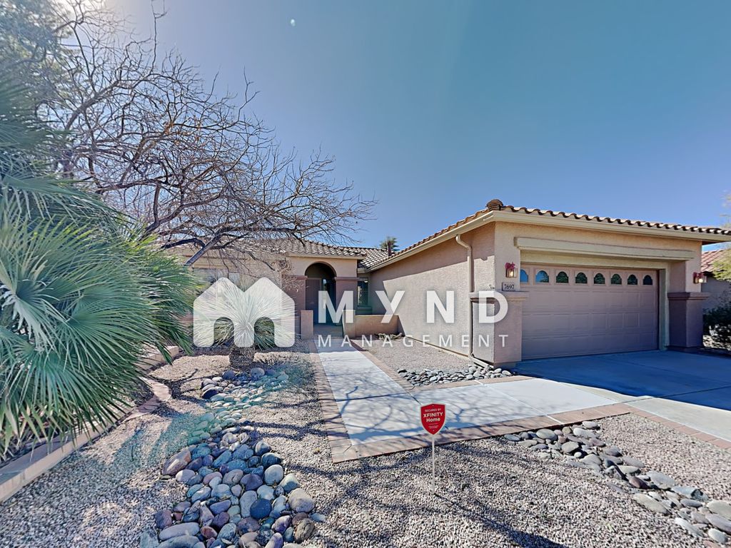 7697 W  Desert Cactus Way, Tucson, AZ 85743