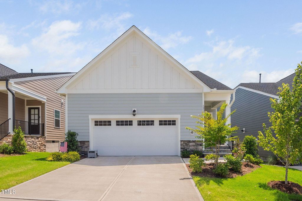 1211 White Flint Cir, Durham, NC 27703