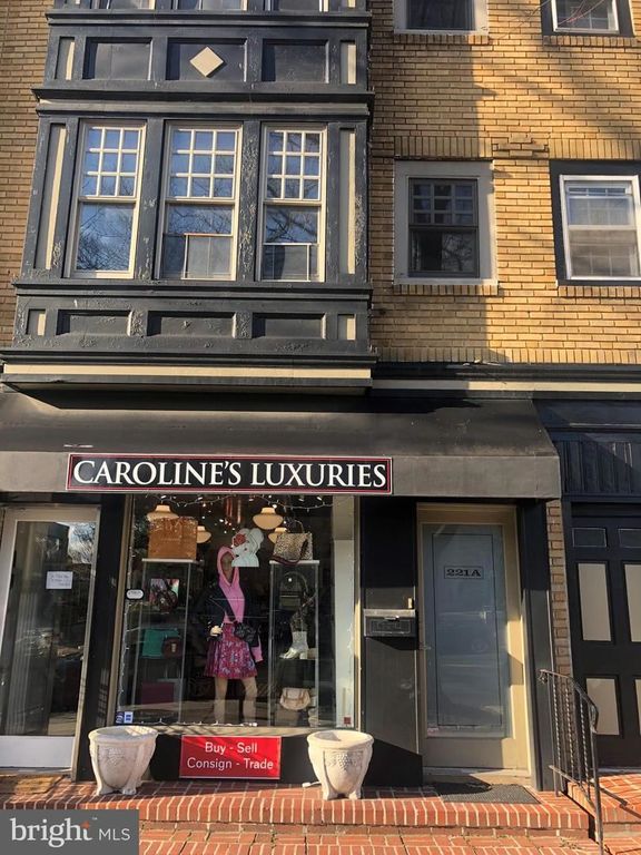 221A Kings Hwy E #3, Haddonfield, NJ 08033