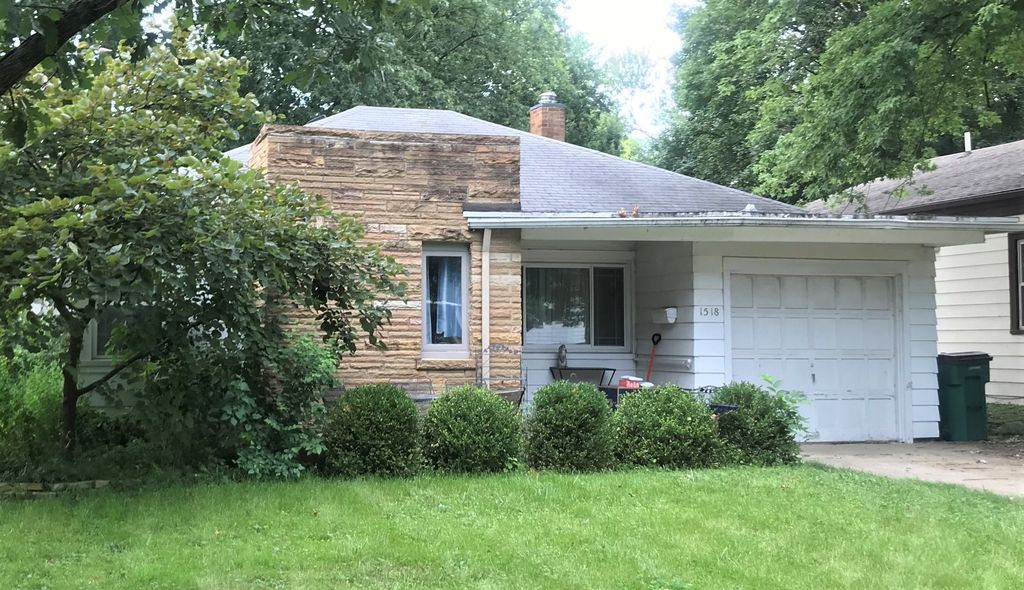 1518 W Clark St, Champaign, IL 61821