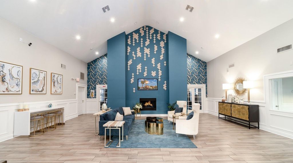 5400 Mountain Vista St, Las Vegas, NV 89120