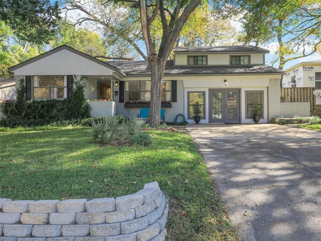916 Tipperary Dr, Dallas, TX 75218