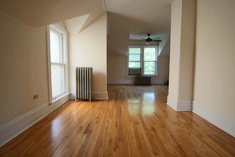 2108 W Wilson Ave, Chicago, IL 60625