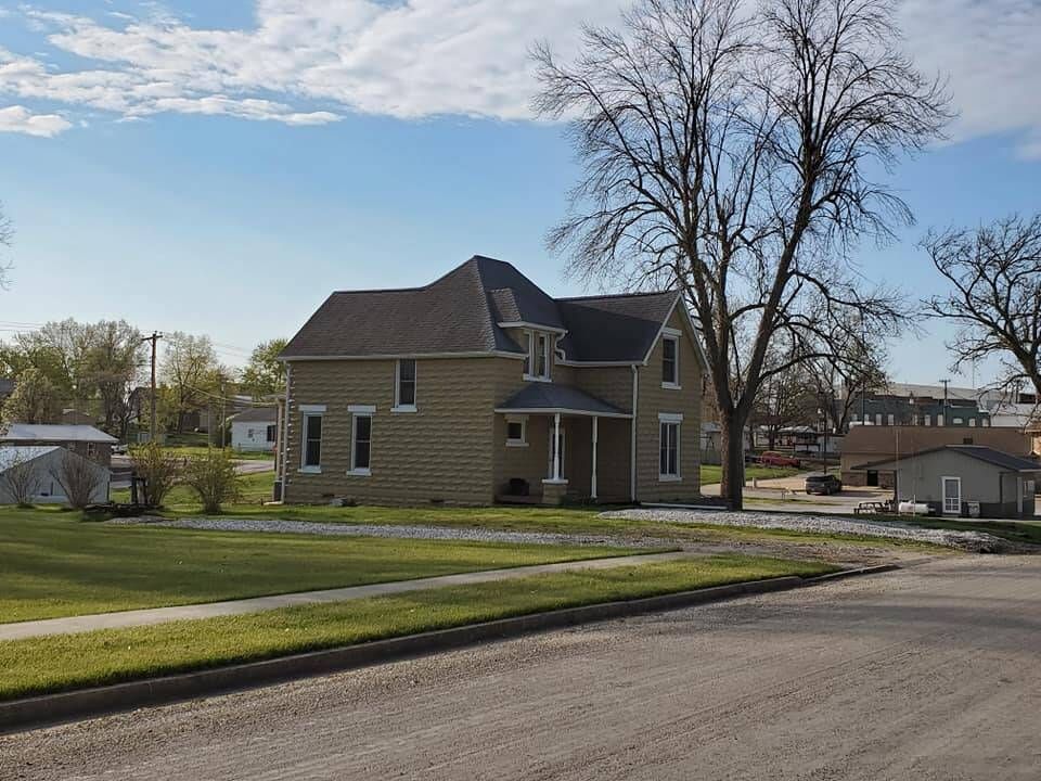 218 N Washington St, Memphis, MO 63555