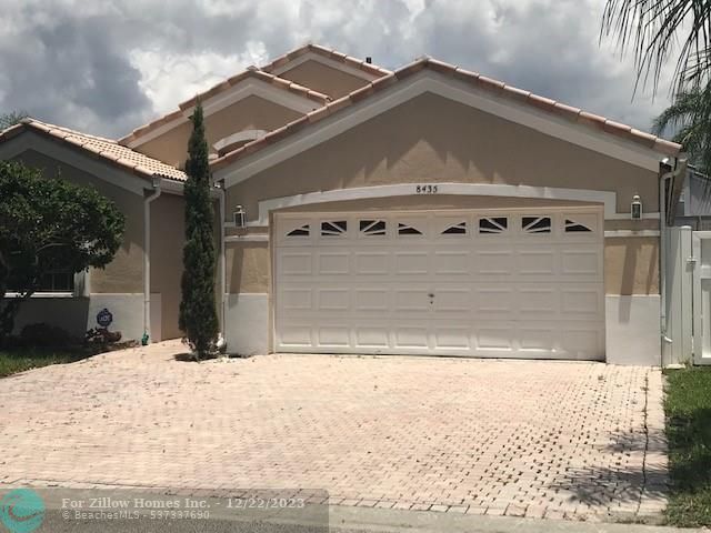 8435 NW 46th Dr, Coral Springs, FL 33067