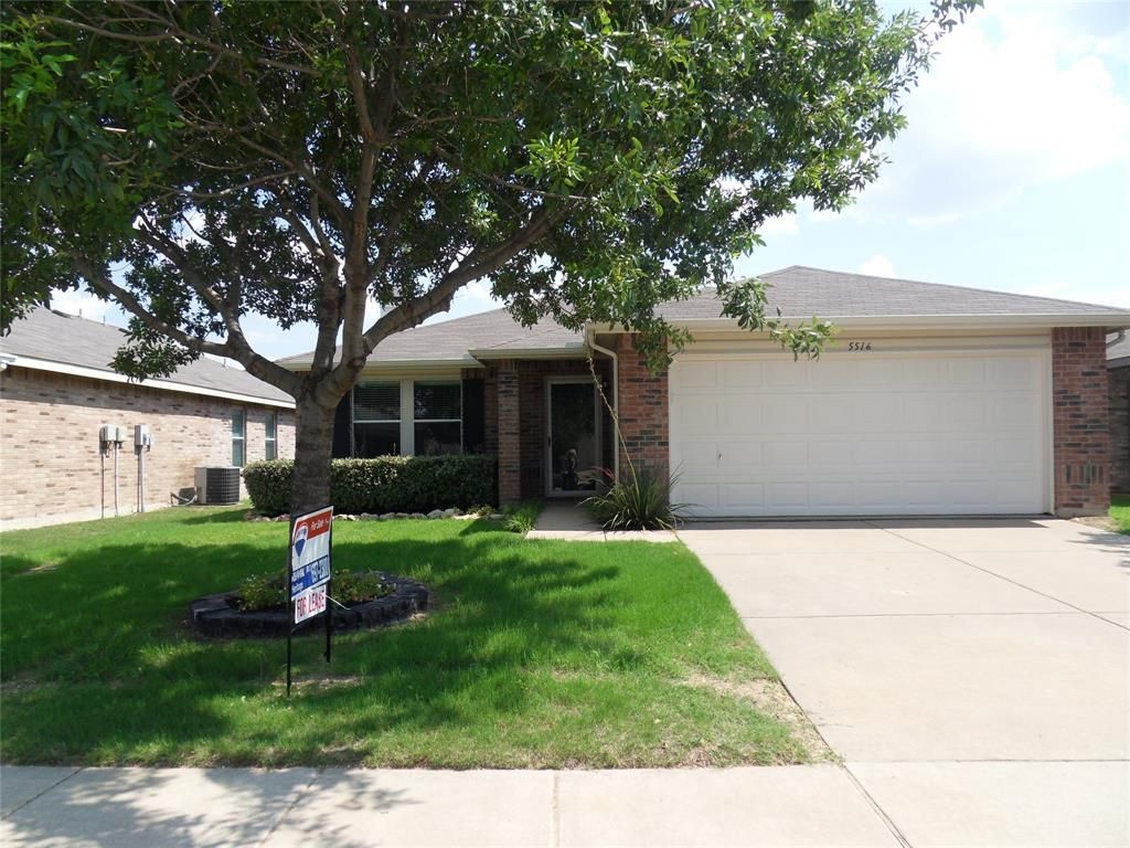 5516 Camarillo Dr, Fort Worth, TX 76244