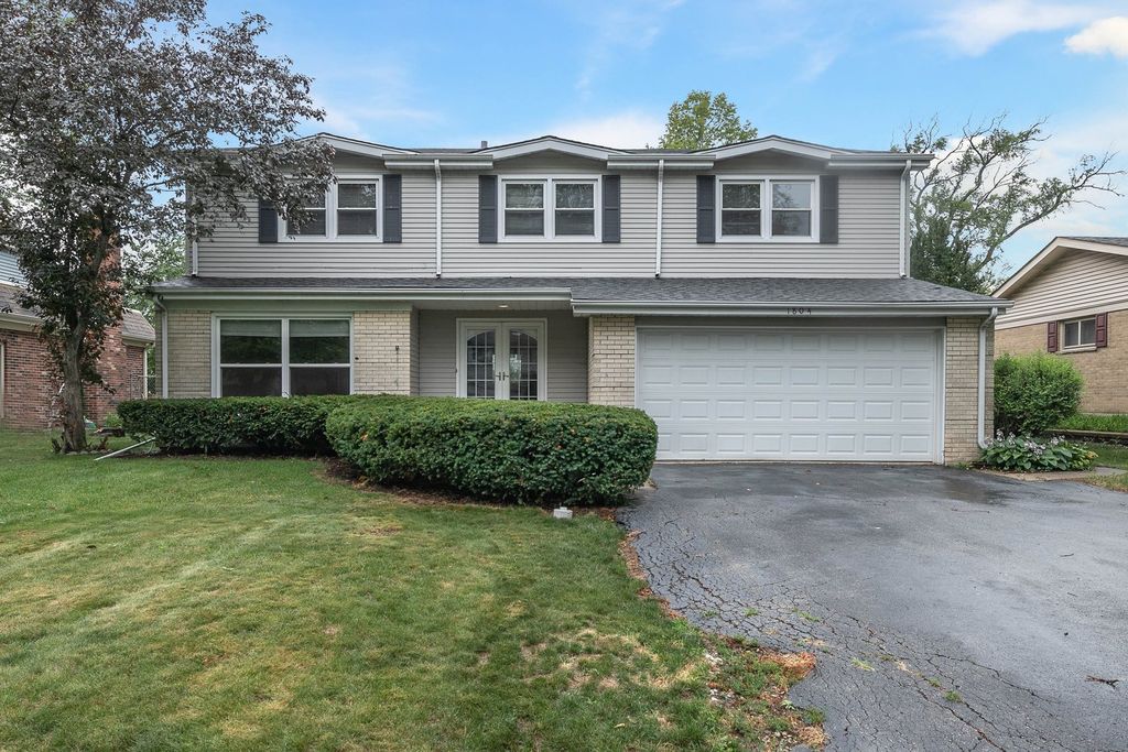 1804 N Beech Rd, Mount Prospect, IL 60056