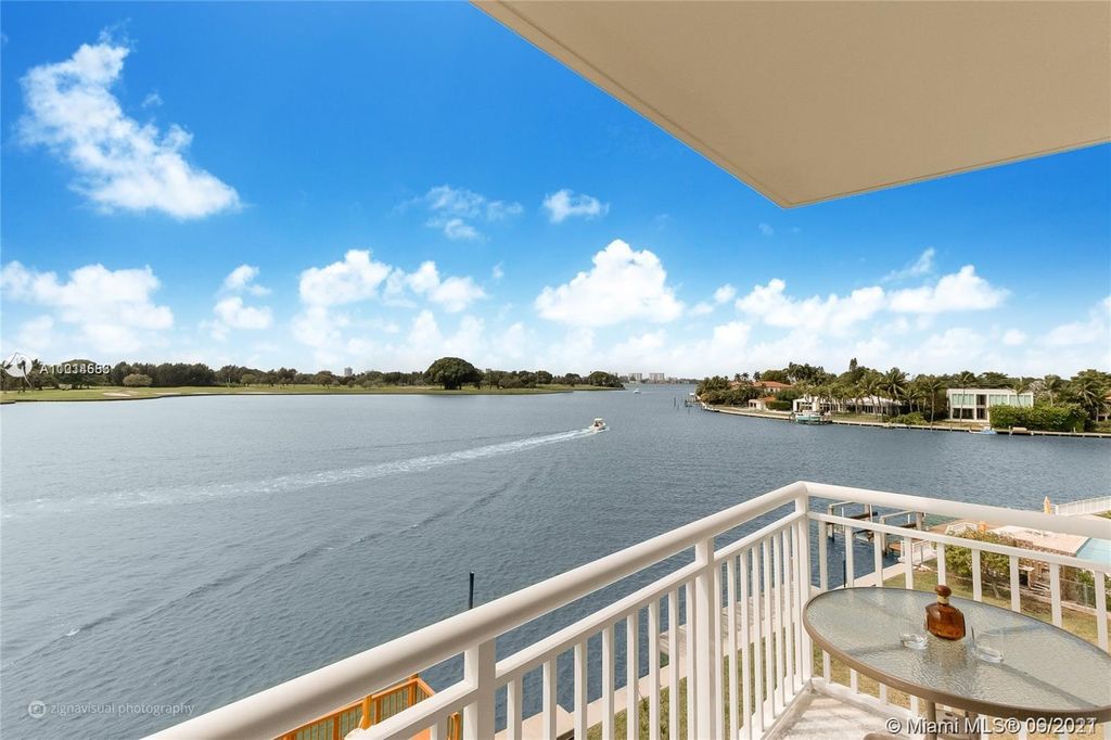 9270 W Bay Harbor Dr #4A, Bay Harbor Islands, FL 33154