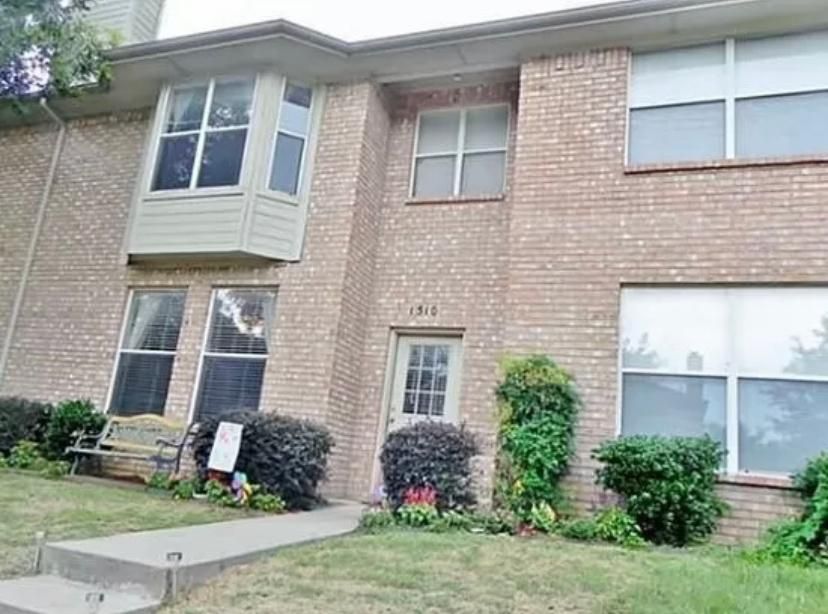 1510 Barbara Dr, Lewisville, TX 75067