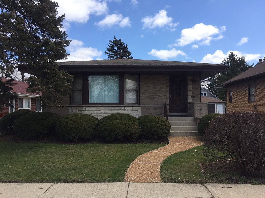 1417 N 33rd Ave, Melrose Park, IL 3 Bed, 2 Bath SingleFamily Home