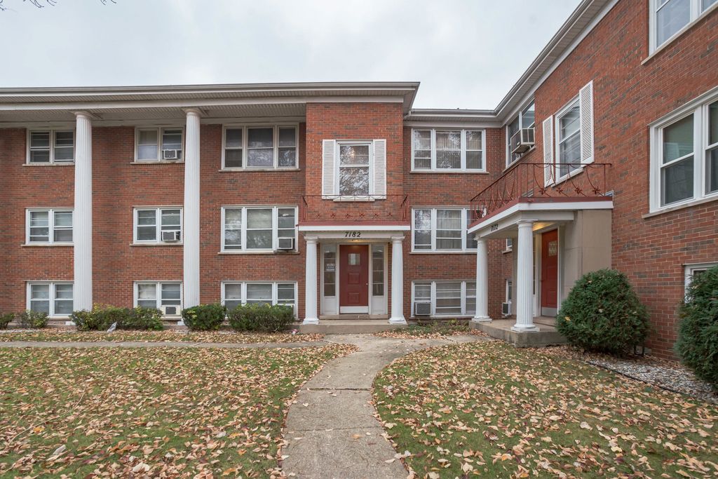 7182 W Dickens Ave, Elmwood Park, IL 60707