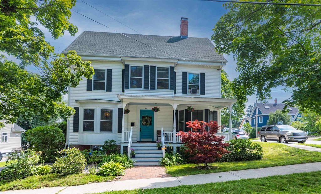 225 Wibird St, Portsmouth, NH 03801