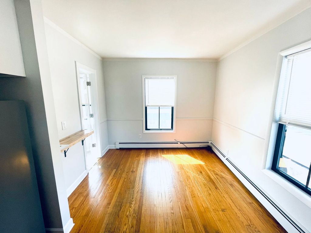 Monmouth Red Holdings - 83 - Red Bank, NJ Trulia