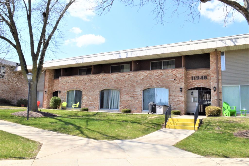 11946 W Mill Rd 12, Milwaukee, WI 53225 Trulia