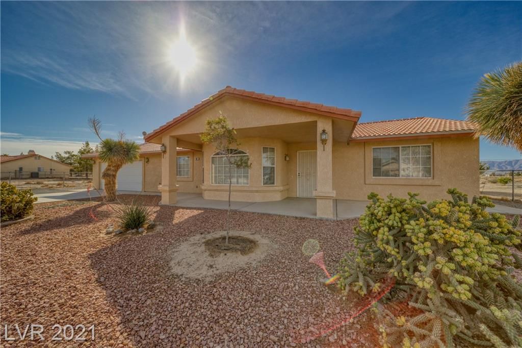 681 E Jaybird St, Pahrump, NV 89048