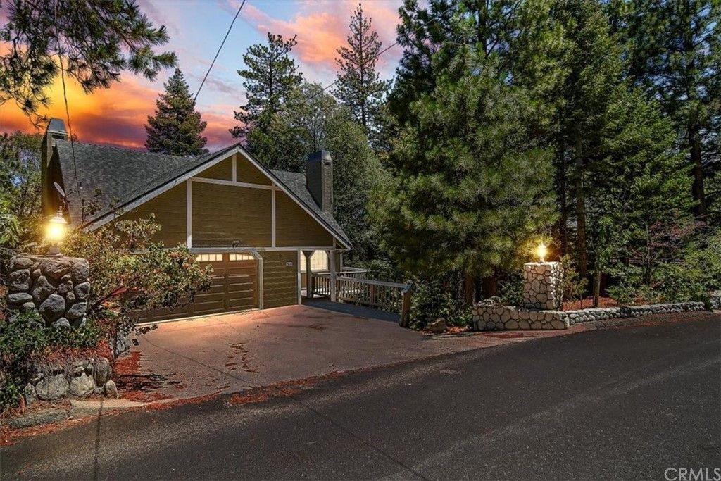 26344 Spyglass Dr, Lake Arrowhead, CA 92352