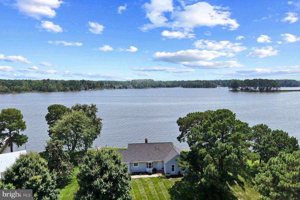 12264 Dixie Dr, Bishopville, MD 21813