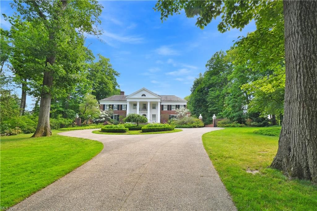 18200 S Park Blvd, Shaker Hts, OH 44120