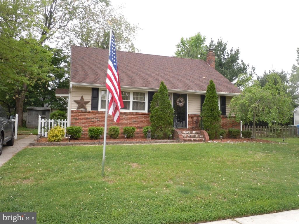 306 Palmwood Ave, Cherry Hill, NJ 08003