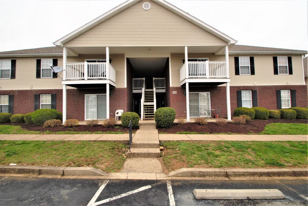 165 Central Blvd, Mount Washington, KY 2 Bed, 2 Bath Condo 13
