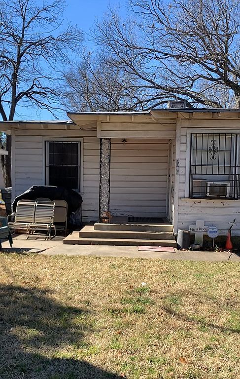 4515 Bradshaw St, Dallas, TX 75215