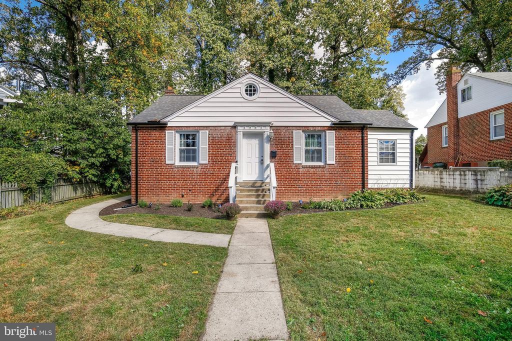 2907 Collins Ave, Silver Spring, MD 20902
