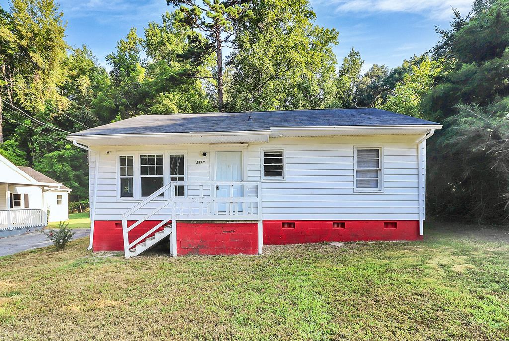 2318 Amber Crest Dr, Gastonia, NC 28052