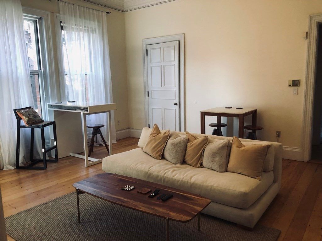17 Gloucester St #3, Boston, MA 02115