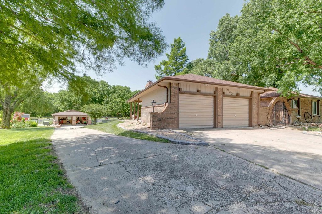 335 S Sheridan Ct, Valley Center, KS 67147 Trulia
