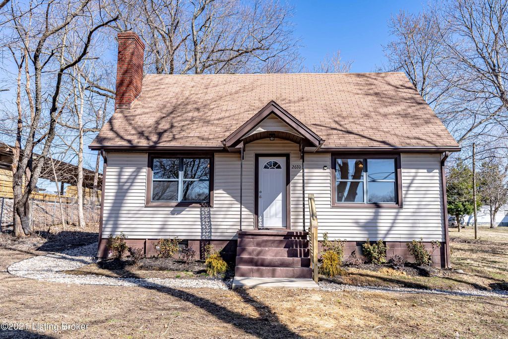 2670 S Wilson Rd, Radcliff, KY 40160