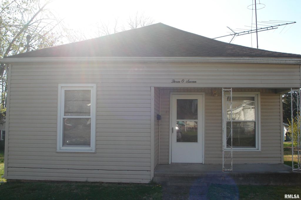 307 S  Odle St, West Frankfort, IL 62896