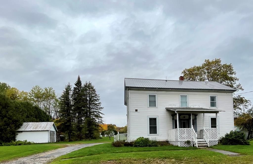 1141 County Route 25, Malone, NY 12953