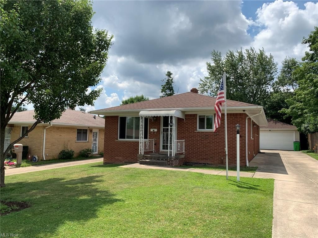 13360 Wolf Ave, Garfield Heights, OH 44125