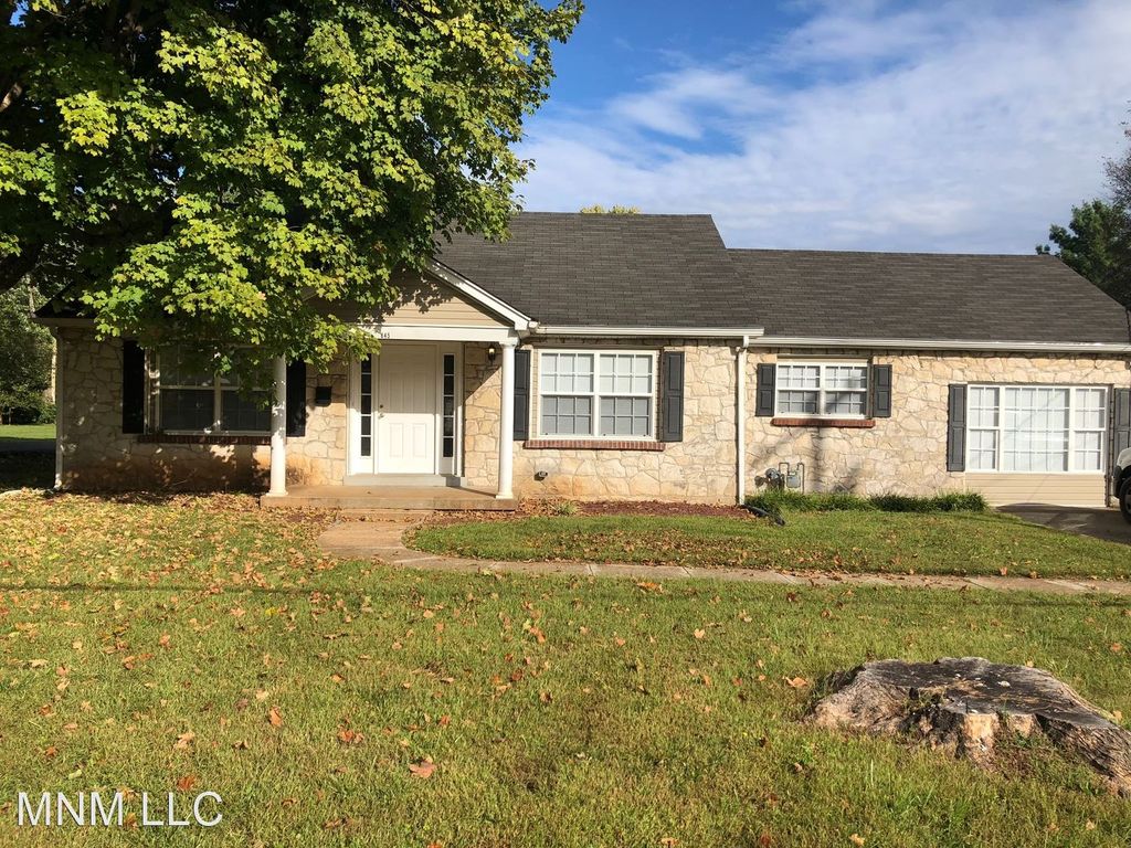 845 Nutwood St, Bowling Green, KY 42103