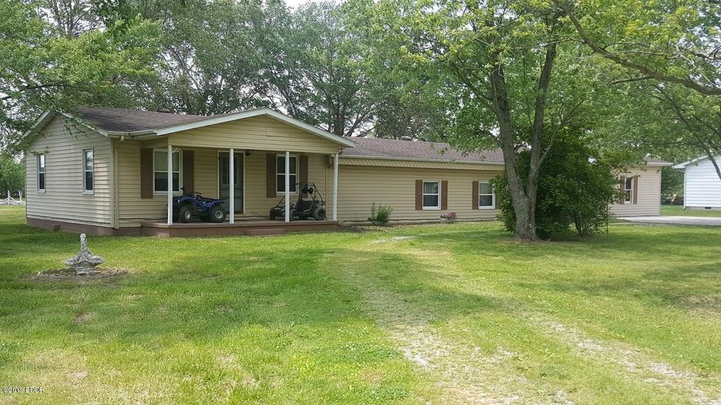 4201 Valier Carpet Rd, Tamaroa, IL 4 Bed, 1 Bath SingleFamily Home