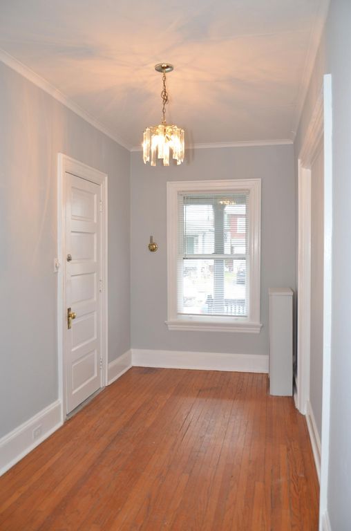 1121 Lafayette St #1, Scranton, PA 18504