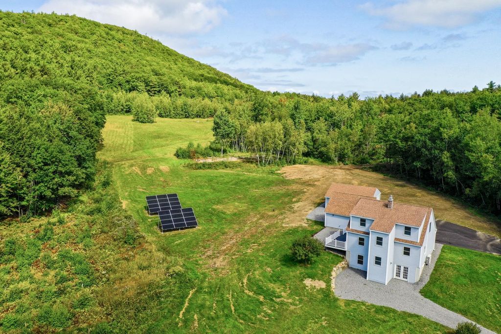 912 Cherry Valley Rd, Gilford, NH 03249