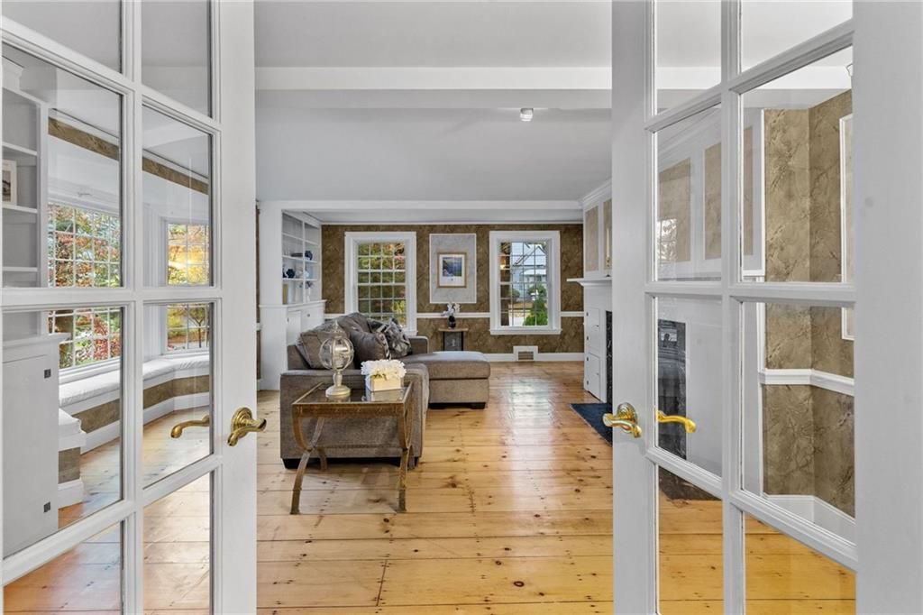 75 Apple Gate Rd, Cranston, RI 02920 Trulia